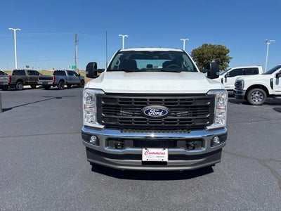 2027 Ford Super Duty F-350 DRW XL 4WD Crew Cab 8' Box