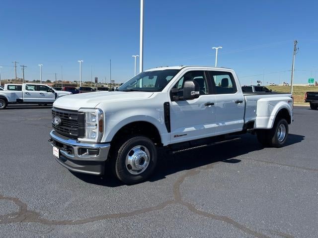 2027 Ford Super Duty F-350 DRW XL 4WD Crew Cab 8' Box