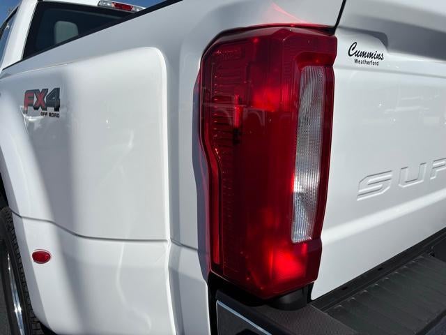 2027 Ford Super Duty F-350 DRW XL 4WD Crew Cab 8' Box