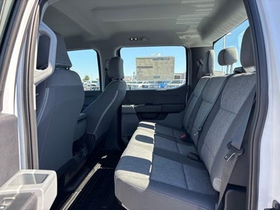 2027 Ford Super Duty F-350 DRW XL 4WD Crew Cab 8' Box