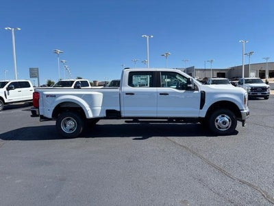2027 Ford Super Duty F-350 DRW XL 4WD Crew Cab 8' Box