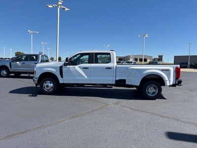 2027 Ford Super Duty F-350 DRW XL 4WD Crew Cab 8' Box