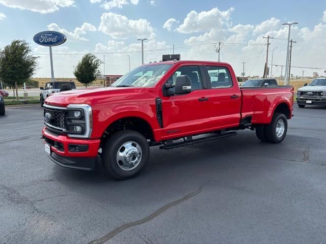 2026 Ford Super Duty F-350 DRW XL 4WD Crew Cab 8' Box