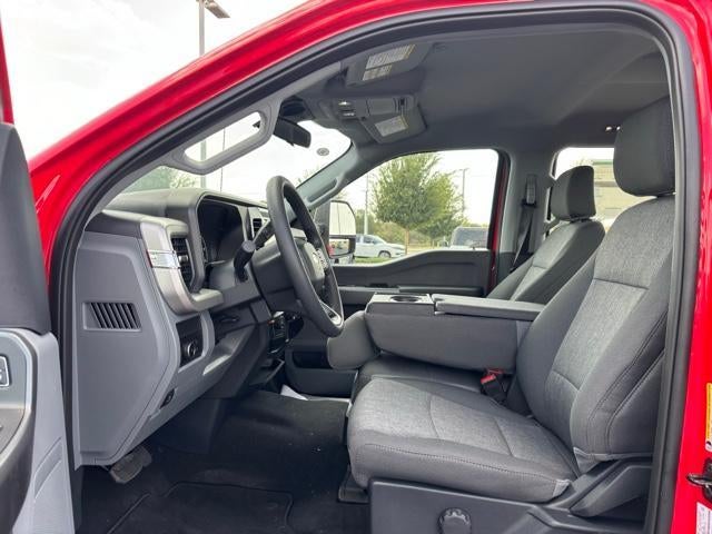 2026 Ford Super Duty F-350 DRW XL 4WD Crew Cab 8' Box