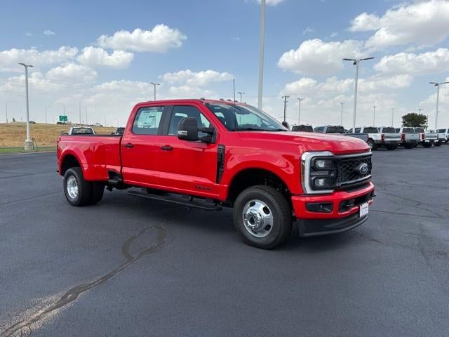 2026 Ford Super Duty F-350 DRW XL 4WD Crew Cab 8' Box