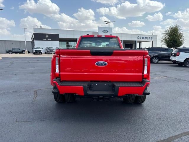 2026 Ford Super Duty F-350 DRW XL 4WD Crew Cab 8' Box