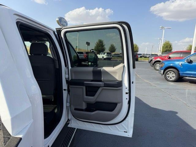2017 Ford Super Duty F-350 DRW XL 4WD Crew Cab 8' Box