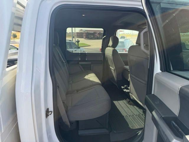 2017 Ford Super Duty F-350 DRW XL 4WD Crew Cab 8' Box
