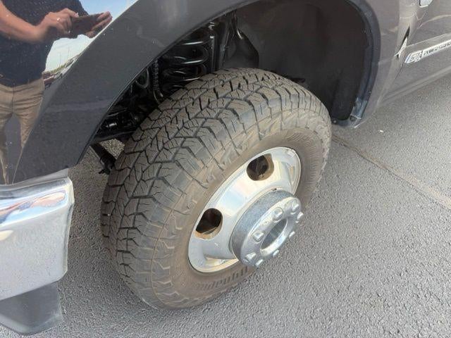 2022 Ford Super Duty F-350 DRW XL 4WD Crew Cab 8' Box