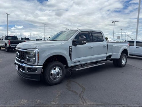2026 Ford Super Duty F-350 DRW XL 4WD Crew Cab 8' Box