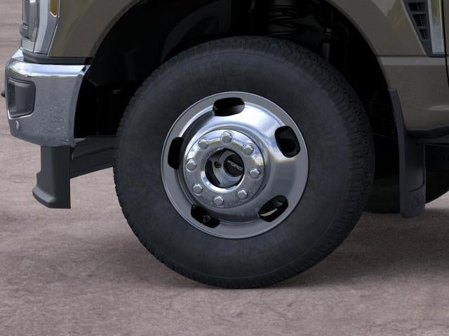 2026 Ford Super Duty F-350 DRW XL 4WD Crew Cab 8' Box