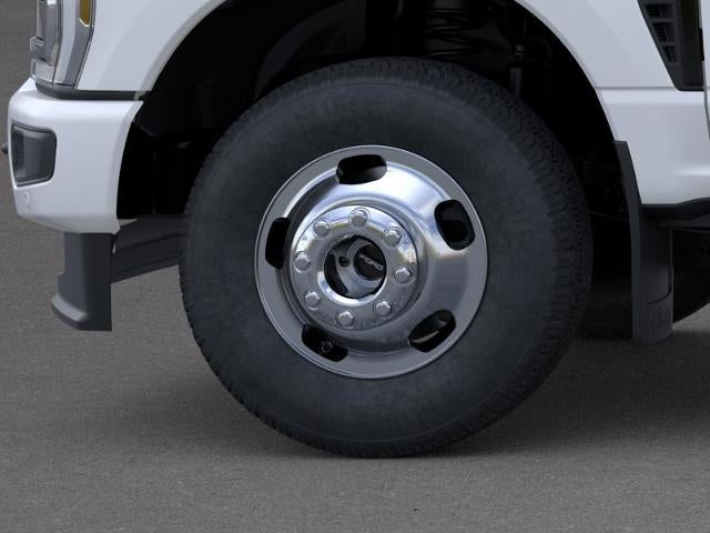 2026 Ford Super Duty F-350 DRW XL 4WD Crew Cab 8' Box