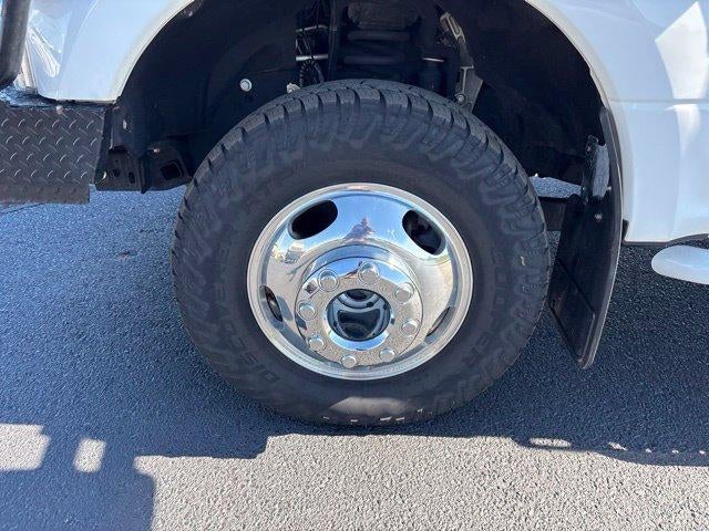 2020 Ford Super Duty F-350 DRW XL 4WD Crew Cab 8' Box
