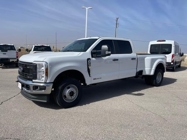 2026 Ford Super Duty F-350 DRW XL 4WD Crew Cab 8' Box