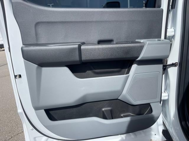 2026 Ford Super Duty F-350 DRW XL 4WD Crew Cab 8' Box