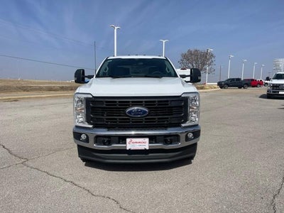 2026 Ford Super Duty F-350 DRW XL 4WD Crew Cab 8' Box
