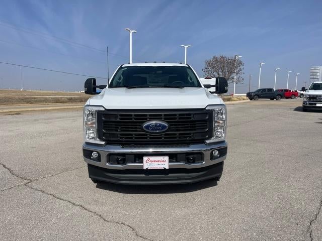 2026 Ford Super Duty F-350 DRW XL 4WD Crew Cab 8' Box