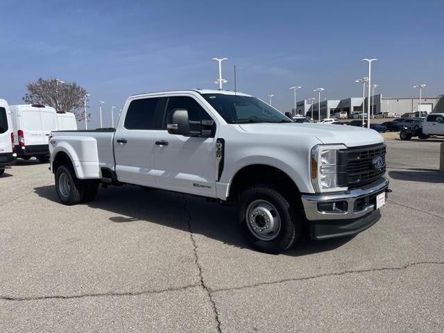2026 Ford Super Duty F-350 DRW XL 4WD Crew Cab 8' Box