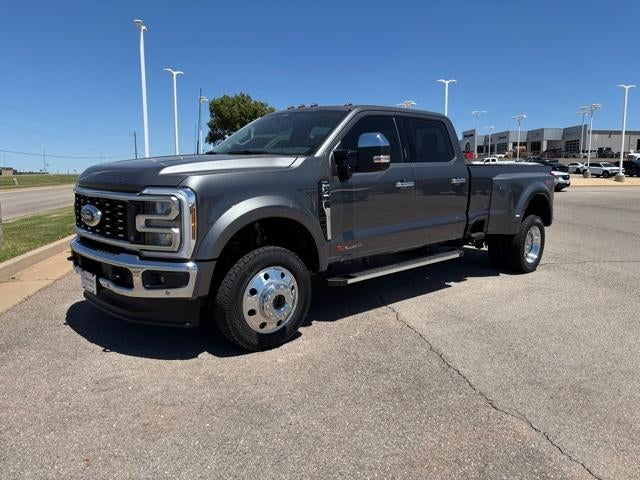 2026 Ford Super Duty F-450 DRW XL 4WD Crew Cab 8' Box