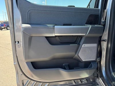 2026 Ford Super Duty F-450 DRW XL 4WD Crew Cab 8' Box