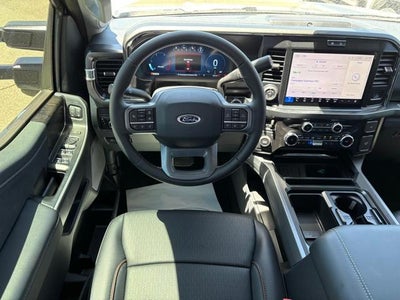 2026 Ford Super Duty F-450 DRW XL 4WD Crew Cab 8' Box