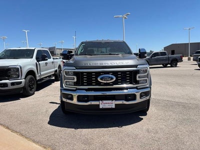 2026 Ford Super Duty F-450 DRW XL 4WD Crew Cab 8' Box