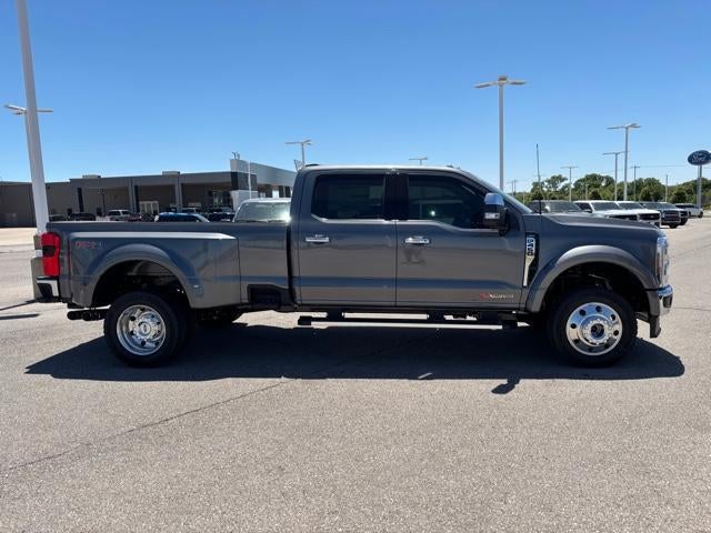 2026 Ford Super Duty F-450 DRW XL 4WD Crew Cab 8' Box