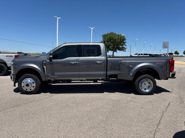 2026 Ford Super Duty F-450 DRW XL 4WD Crew Cab 8' Box