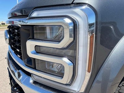 2026 Ford Super Duty F-450 DRW XL 4WD Crew Cab 8' Box