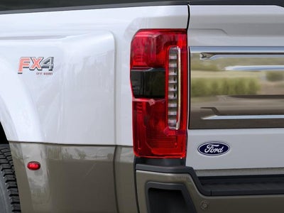 2027 Ford Super Duty F-450 DRW King Ranch 4WD Crew Cab 8' Box