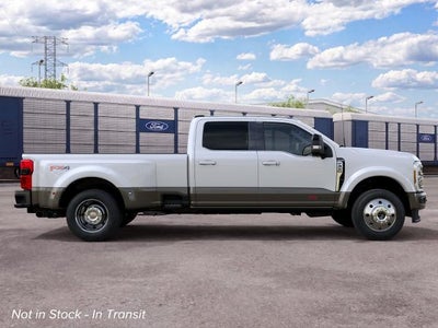 2027 Ford Super Duty F-450 DRW King Ranch 4WD Crew Cab 8' Box