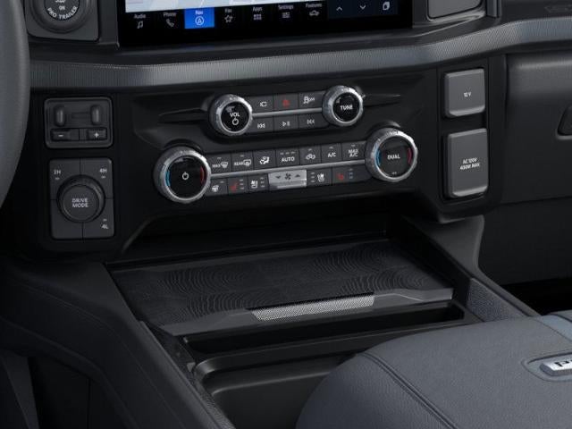 2026 Ford Super Duty F-450 DRW XL 4WD Crew Cab 8' Box