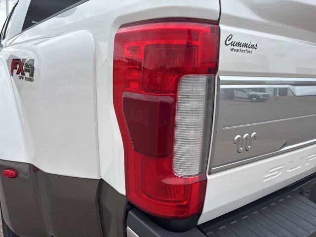 2017 Ford Super Duty F-450 DRW XL 4WD Crew Cab 8' Box