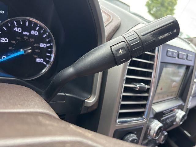 2017 Ford Super Duty F-450 DRW XL 4WD Crew Cab 8' Box