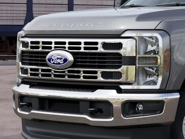 2027 Ford Super Duty F-350 SRW XLT 4WD SuperCab 8' Box