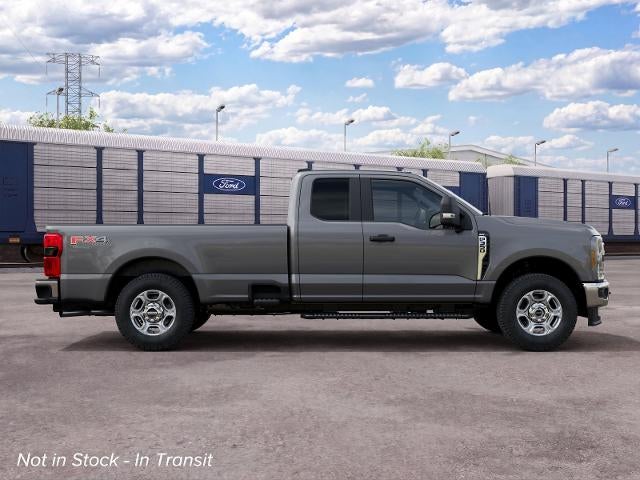 2027 Ford Super Duty F-350 SRW XLT 4WD SuperCab 8' Box