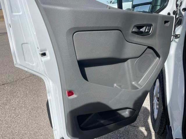 2026 Ford Transit Cargo Van T-250 148" Med Rf 9150 GVWR RWD