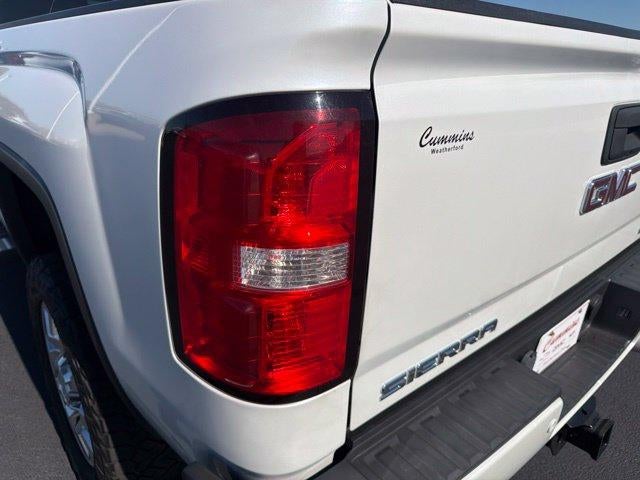 2018 GMC Sierra 2500 HD Crew Cab Standard Box 4-Wheel Drive Denali