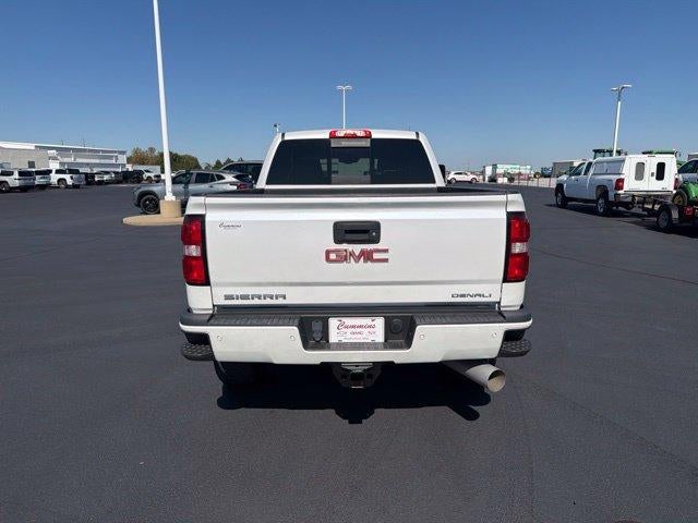 2018 GMC Sierra 2500 HD Crew Cab Standard Box 4-Wheel Drive Denali