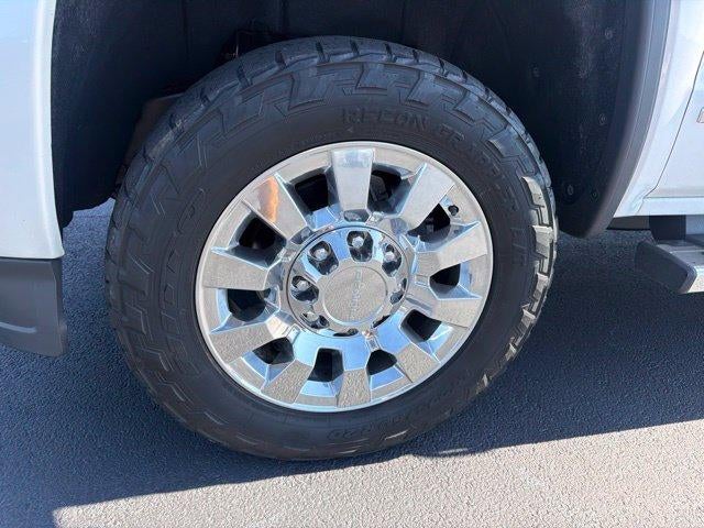 2018 GMC Sierra 2500 HD Crew Cab Standard Box 4-Wheel Drive Denali
