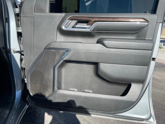 2024 GMC Sierra 3500HD Crew Cab Long Box 4-Wheel Drive SLE