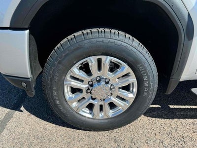 2020 GMC Sierra 3500HD Crew Cab Standard Box 4-Wheel Drive Denali