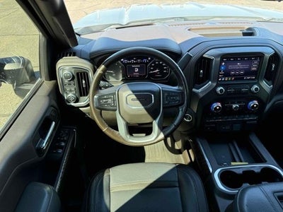 2020 GMC Sierra 3500HD Crew Cab Standard Box 4-Wheel Drive Denali