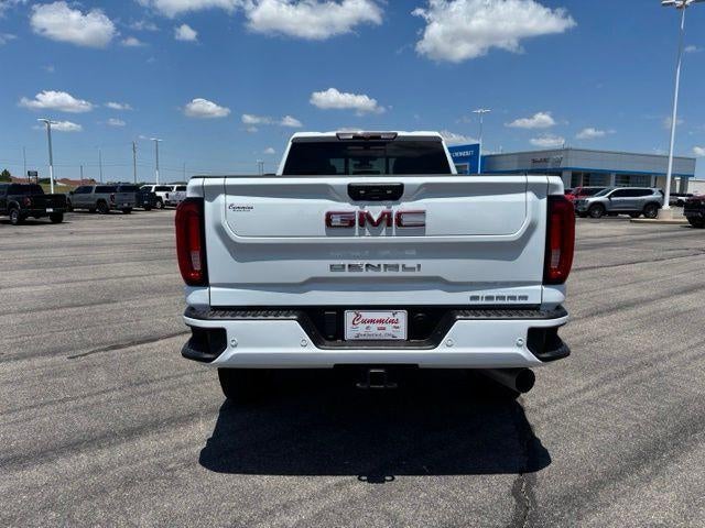 2022 GMC Sierra 3500HD Crew Cab Long Box 4-Wheel Drive Denali