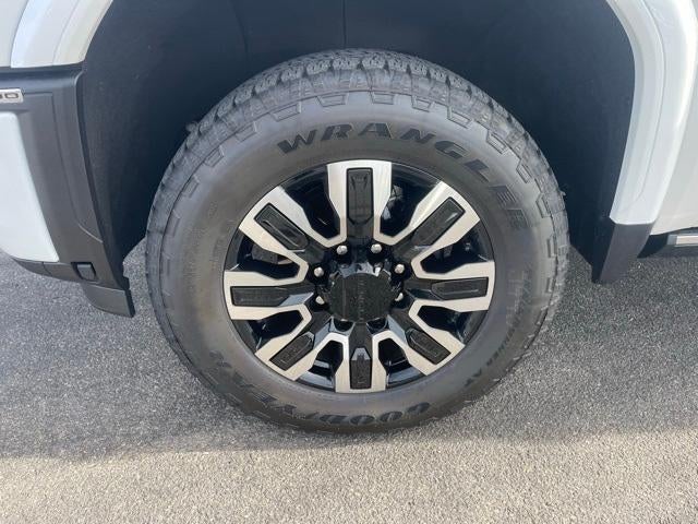 2024 GMC Sierra 2500 HD Crew Cab Standard Box 4-Wheel Drive Denali Ultimate