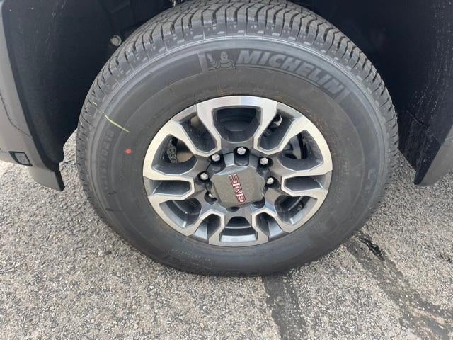 2025 GMC Sierra 2500 HD Crew Cab Long Box 4-Wheel Drive SLE