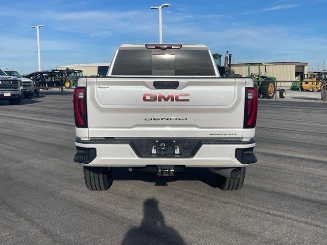2025 GMC Sierra 2500 HD Crew Cab Standard Box 4-Wheel Drive Denali