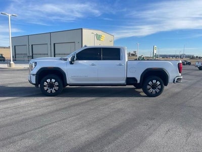 2025 GMC Sierra 2500 HD Crew Cab Standard Box 4-Wheel Drive Denali