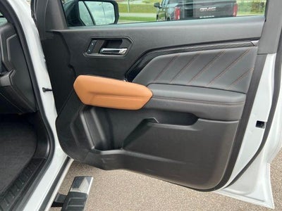 2024 GMC Canyon Crew Cab Short Box 4-Wheel Drive AT4