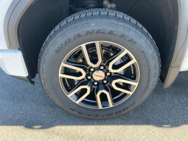 2020 GMC Sierra 1500 Crew Cab Short Box 4-Wheel Drive AT4